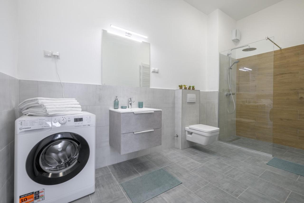 Millenium Spa Relax Apartment Budapest Luaran gambar